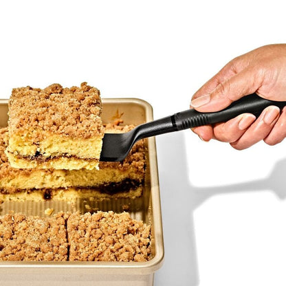 Nylon Cut & Serve Turner - US 7689