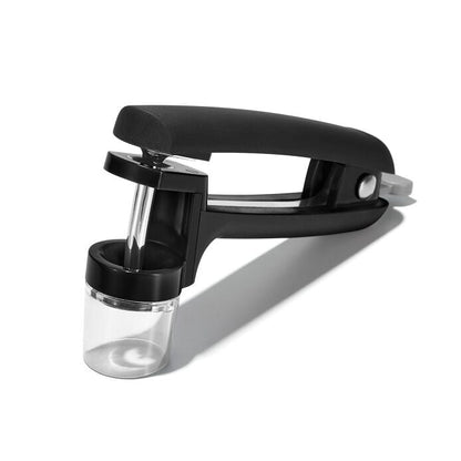 Cherry & Olive Pitter - Black - US 3025