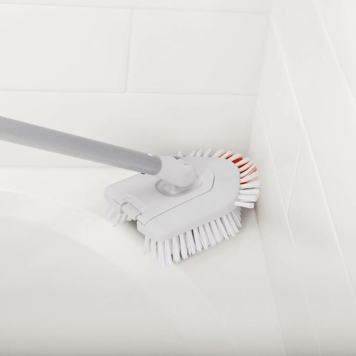 Extendable Tub & Tile Brush - US 8756