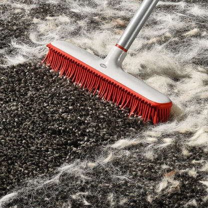 OXO Good Grips Fur Broom - US 9710